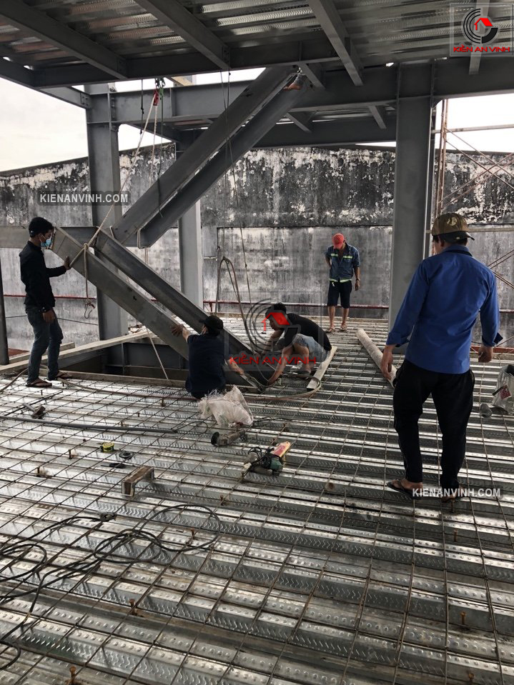 nha xuong khung thep tien che